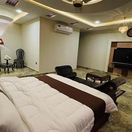 Golden Sand Hotel Rahim Yar Khan Esterno foto